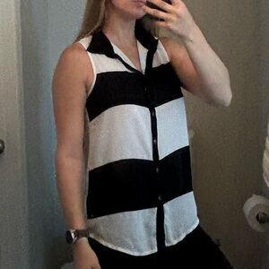 Forever 21 button up tank